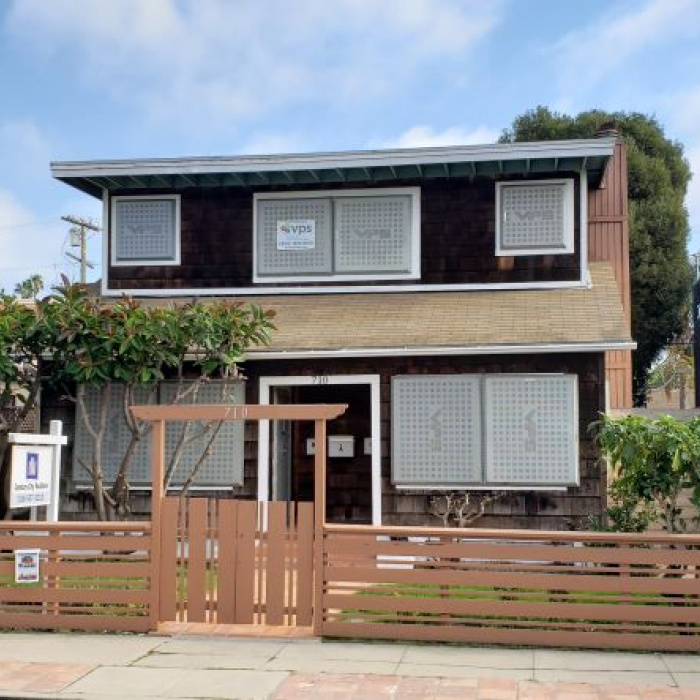 710 Crestmoore Pl, Venice, California 90291, 5 Bedrooms Bedrooms, ,4 BathroomsBathrooms,Apartment,Sold,Crestmoore,2,1015