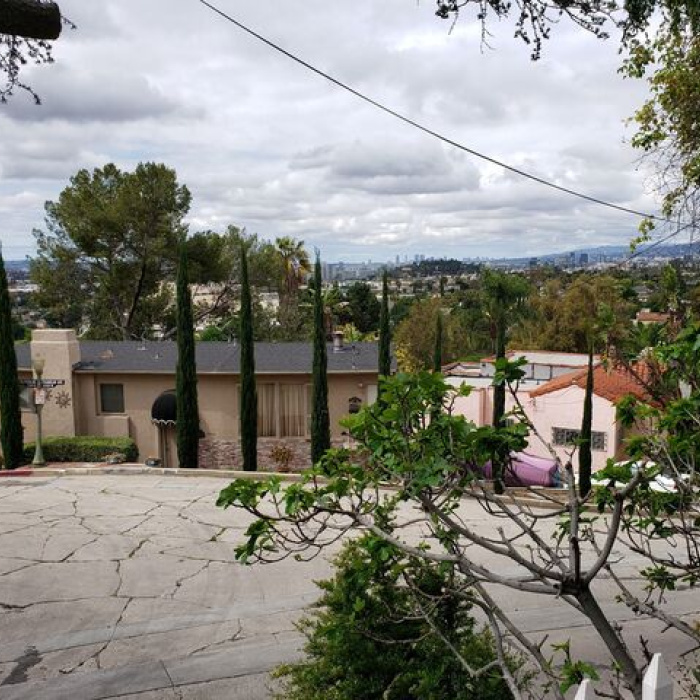 3943 Franklin Ave, Los Angeles, California 90027, 2 Bedrooms Bedrooms, ,2 BathroomsBathrooms,Home,Sold,Franklin ,1019